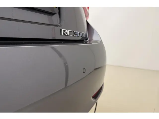 Lexus RC 300h F Sport Premium 2019 Hybride Benzine 7