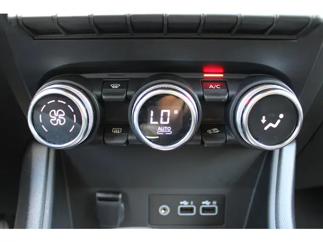 Renault Captur 1.3 mild hybrid 160 techno 2023 Benzine 18