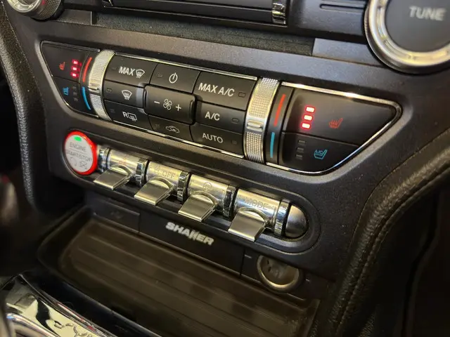 Ford Mustang Convertible 5.0 GT 2017 Benzine 10