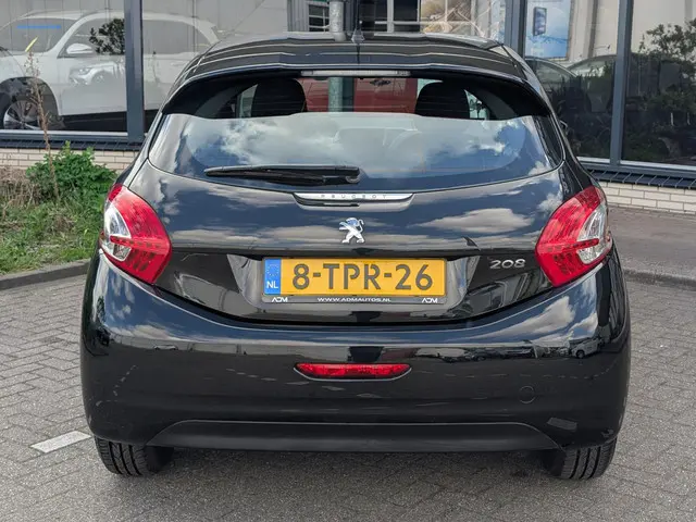 Peugeot 208 1.0 VTi Access 2014 Benzine 16