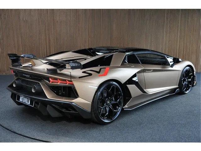 Lamborghini Aventador 6.5 V12 SVJ Roadster 2021 Benzine 8
