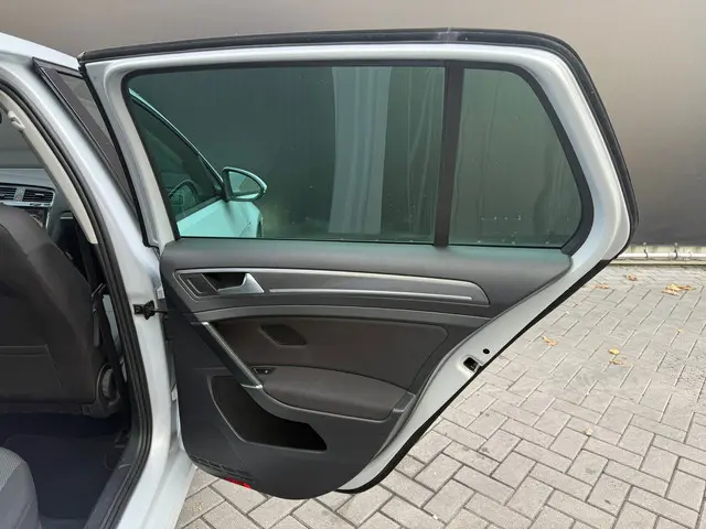 Volkswagen e-Golf E-Golf 2017 Elektrisch 24