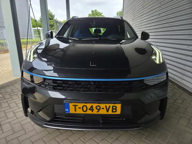Lynk & Co 01 1.5 2023 Hybride Benzine 9