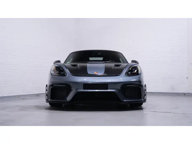 Porsche 718 Spyder RS 2024 Benzine 3