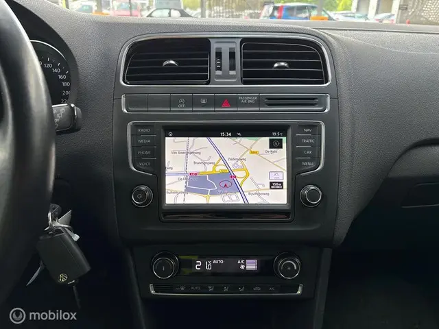Volkswagen Polo 1.4 TDI Comfortline 2016 Diesel 12
