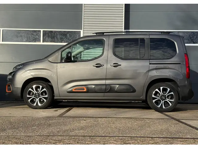 Citroën Berlingo 1.2 PureTech Shine 2020 Benzine 2