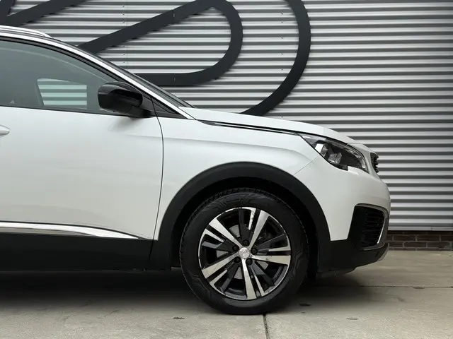 Peugeot 5008 1.2 PureTech Allure 2018 Benzine 9