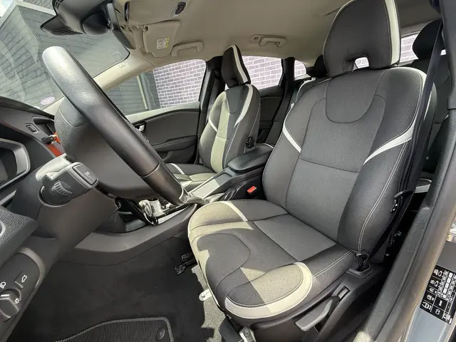 Volvo V40 1.5 T3 Dynamic Edition 2018 Benzine 15