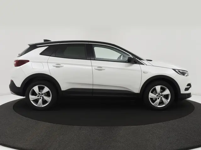 Opel Grandland X 1.2 Turbo 130pk Innovation 2019 Benzine 4