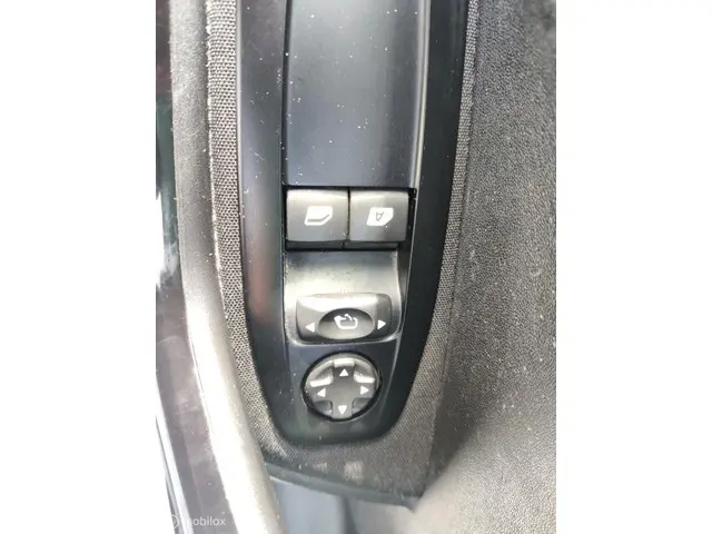Peugeot 208 1.2 VTi Blue Lease Airco/navi/Pdc 2013 Benzine 23