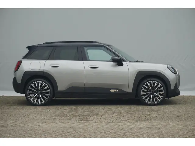 MINI Aceman E 2025 Elektrisch 4