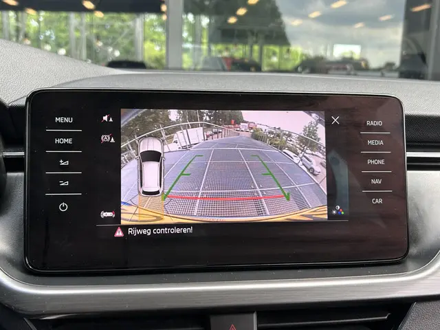 Škoda Kamiq 1.5 TSI ACT Scoutline 2021 Benzine 13