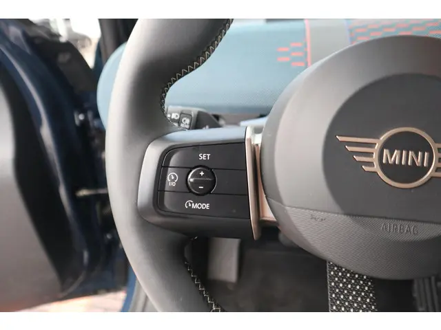 MINI Aceman SE 2024 Elektrisch 11