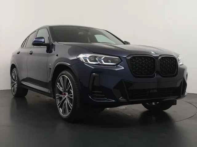 BMW X4 xDrive20i Business Edition Plus 2026 Benzine 7