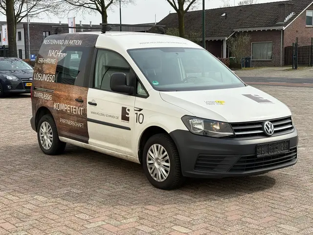 Volkswagen Caddy 1.2 TSI L1H1 BMT Trendline 2016 Benzine 2