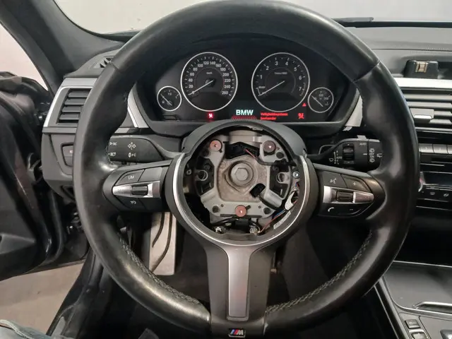 BMW 3 Serie 318i - Leer - Clima - Inbraak Schade 2019 Benzine 8