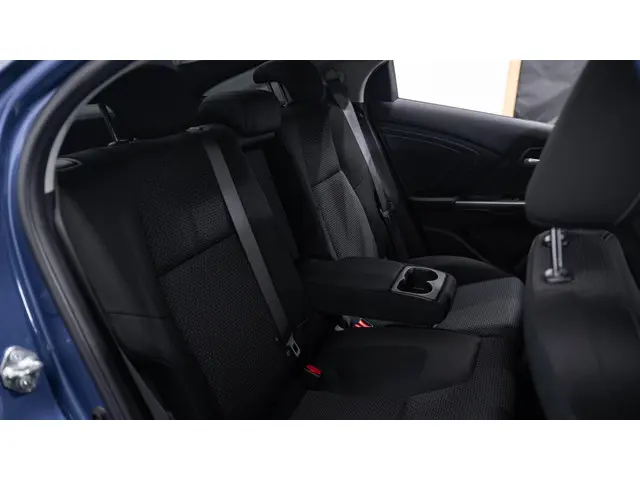 Honda Civic 1.4 Elegance Business Edition 2016 Benzine 36