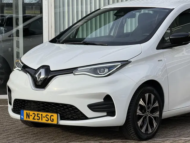 Renault ZOE R135 Limited 52 kWh 2021 Elektrisch 3