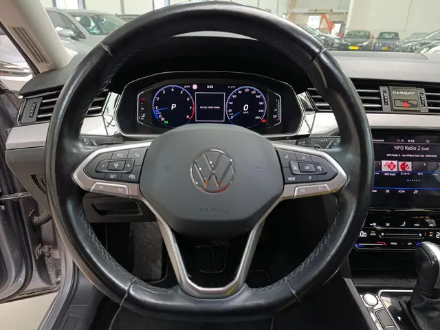 Volkswagen Passat Variant 1.5 TSI Business 2021 Benzine 23