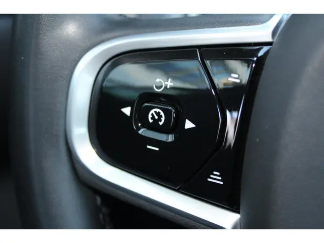 Volvo S60 2.0 B5 R-Design/pano/leer 2021 Hybride Benzine 26