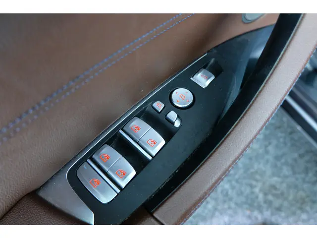 BMW iX3 M-Sport High Executive 80 kWh 2022 Elektrisch 29