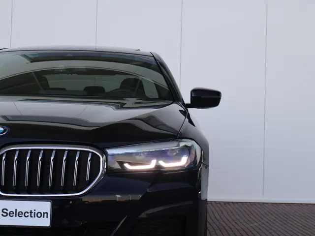 BMW 5 Serie 530e High Executive 2022 Hybride Benzine 3