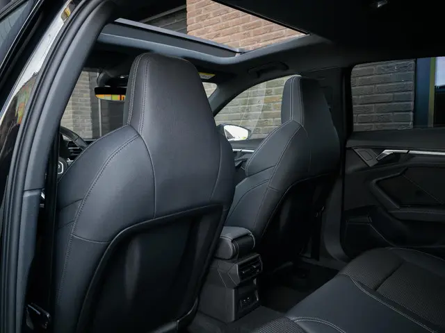 Audi A3 Sportback 35 TFSI S edition 2023 Benzine 30