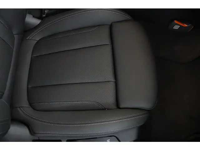 BMW 3 Serie Touring 330e 2025 Hybride Benzine 40