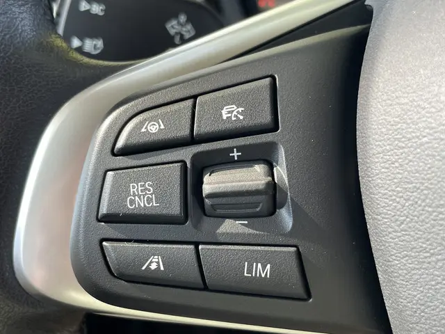 BMW X1 xDrive20i High Executive 2017 Benzine 23