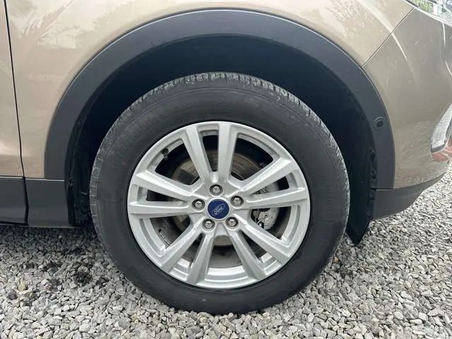Ford Kuga 1.5 TDCi FWD Business Class 2018 Diesel 27