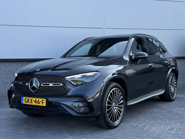 Mercedes-Benz GLC 400e 4M AMG 2023 Hybride Benzine 6