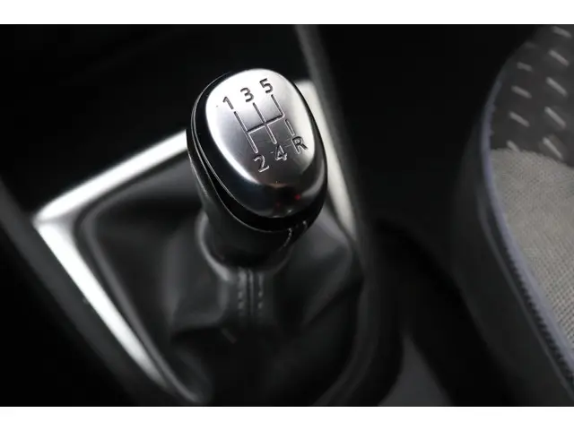 Renault Captur 0.9 TCe Intens 2017 Benzine 32