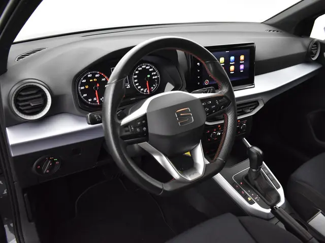 SEAT Arona 1.0 Tsi 110pk DSG FR 2022 Benzine 14