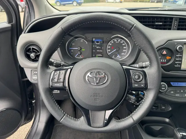 Toyota Yaris 1.5 Hybrid Active 2019 Hybride Benzine 11