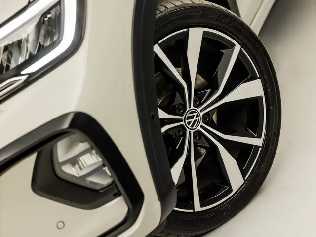 Volkswagen Taigo 1.0 TSI R-Line Sport 2023 Benzine 13