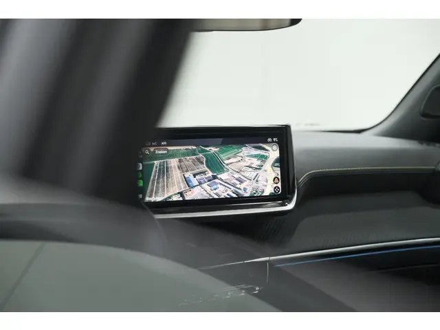 Peugeot e-2008 EV GT 50 kWh 2025 Elektrisch 55