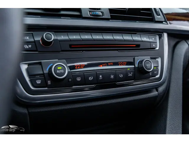 BMW 4 Serie Cabrio 428i 2014 Benzine 36