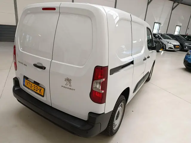 Peugeot Partner 1.5 BlueHDi 100 S&S L1 2023 Diesel 8