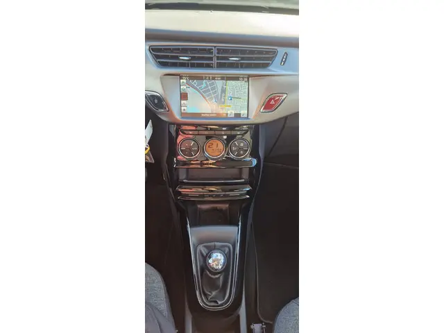 Citroën C3 1.2 PureTech Feel Edition 2016 Benzine 8