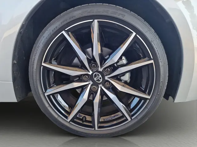 Toyota Corolla Hybrid 140 GR Sport 2023 Hybride Benzine 25
