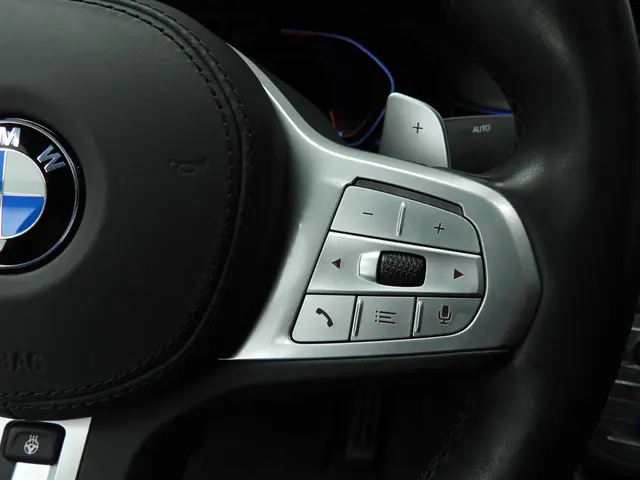 BMW 7 Serie 750i xDrive 2021 Benzine 15