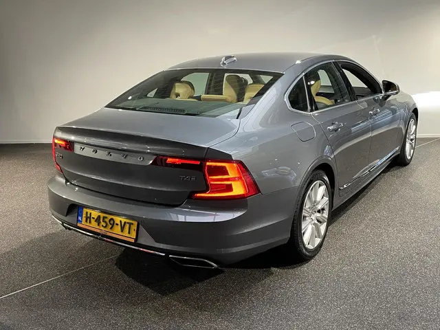 Volvo S90 2.0 T4 Inscription 2020 Benzine 2