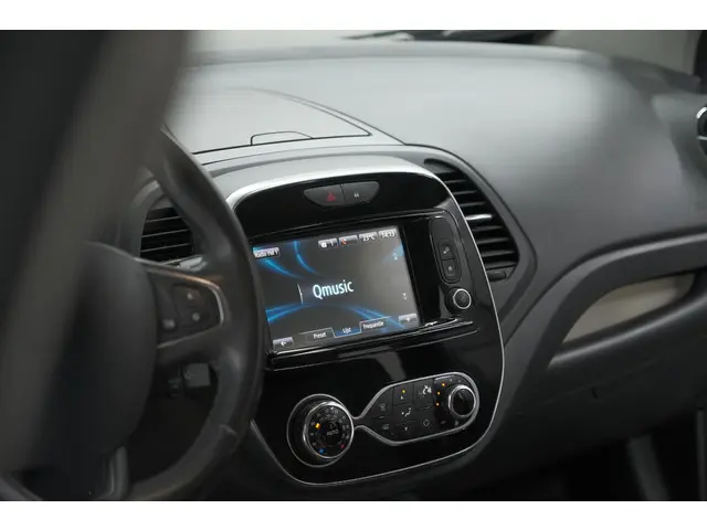 Renault Captur TCe 90 Intens 2019 Benzine 52