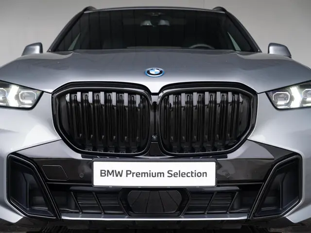 BMW X5 xDrive50e 2023 Hybride Benzine 17