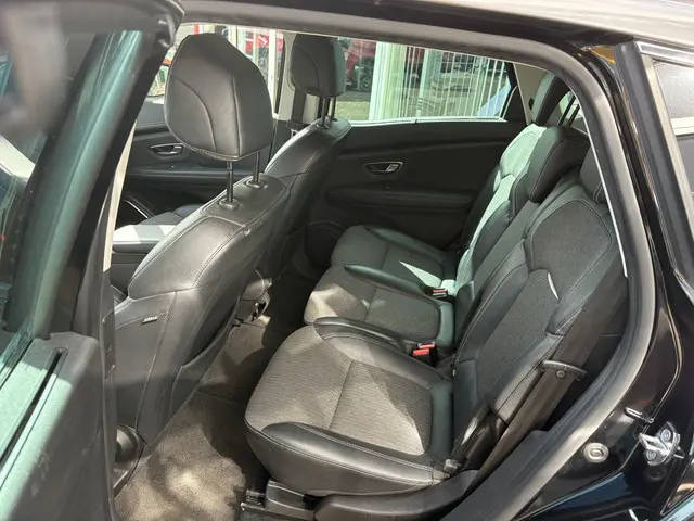 Renault Scénic 1.3 TCe Intens 2022 Benzine 8