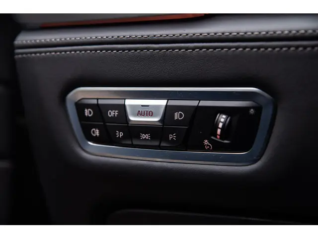 BMW X6 xDrive40i High Executive M Sport 2020 Benzine 55