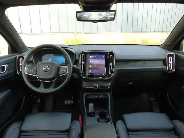 Volvo EC40 Extended Range Plus 82 kWh 2025 Elektrisch 10