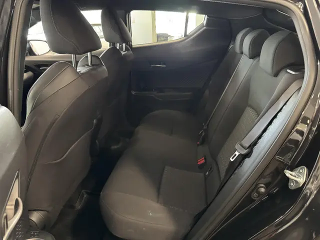 Toyota C-HR 1.8 Hybrid Style 2022 Hybride Benzine 9