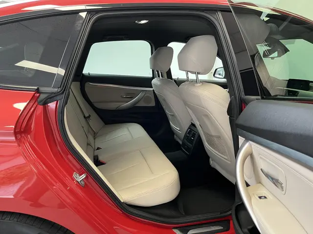 BMW 3 Serie Gran Turismo 320i GT M-Sport 2018 Benzine 16