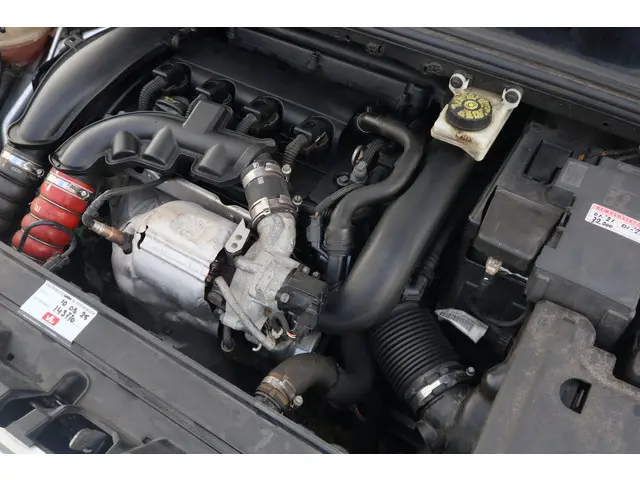 Peugeot 308 1.6 THP Sportium 2013 Benzine 30